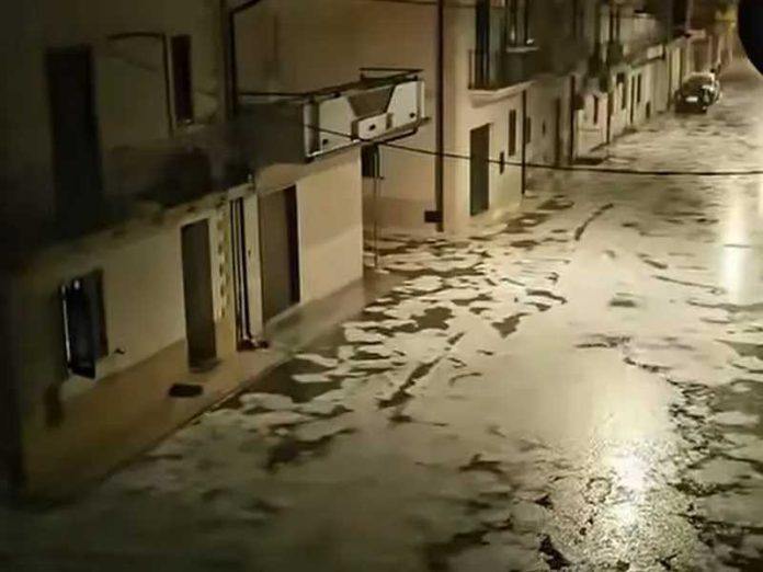 Ciro Marina bomba dacqua