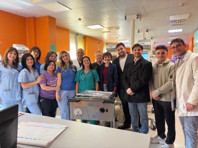 Cosenza donazione macchinario Neonatologia