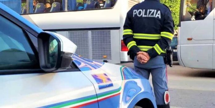 controllo polizia bus gite scolastiche