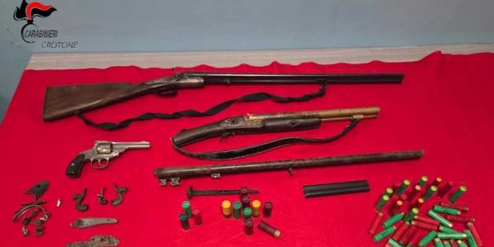 sequestro armi petilia policastro