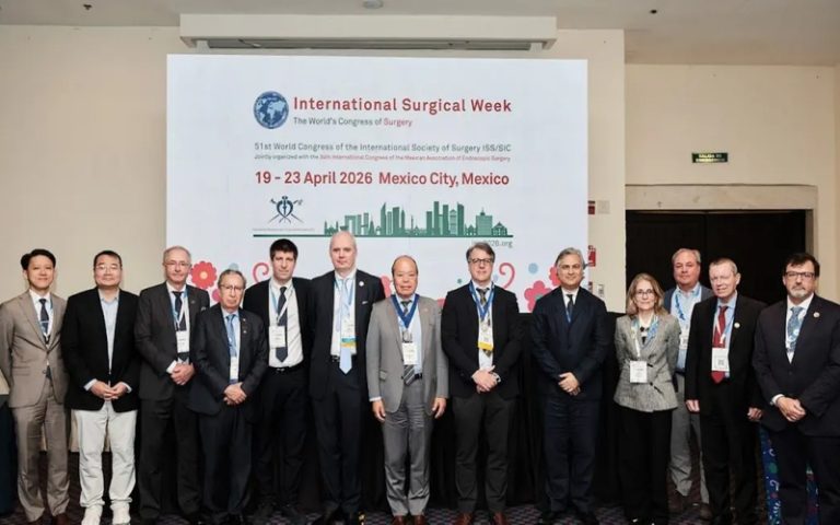 Eccellenza sanitaria: il futuro della chirurgia mondiale parla calabrese
