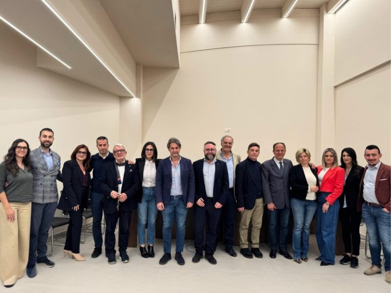 Ingegneri Cosenza: la lista “Opportunità Innovazione Connessione” lancia la sfida per un Ordine plurale e trasparente