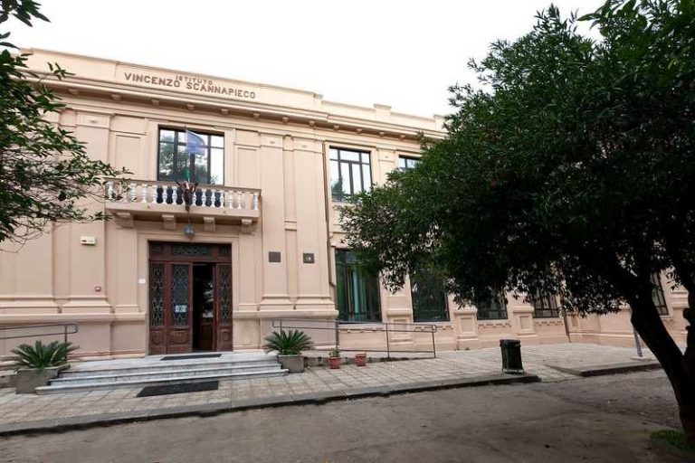 Liceo Oliveti Locri