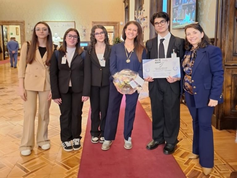 Orgoglio Calabrese: il Liceo ‘Gullì’ di Reggio si distingue tra 60 scuole tra Italia e Francia
