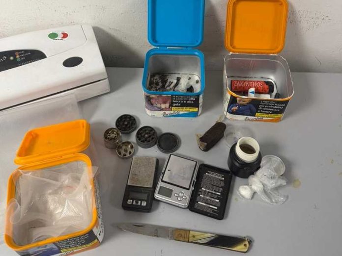 Papasidero cocaina e hashish