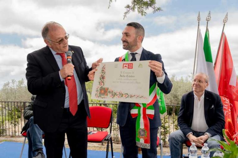aiello calabro borgo bello italia