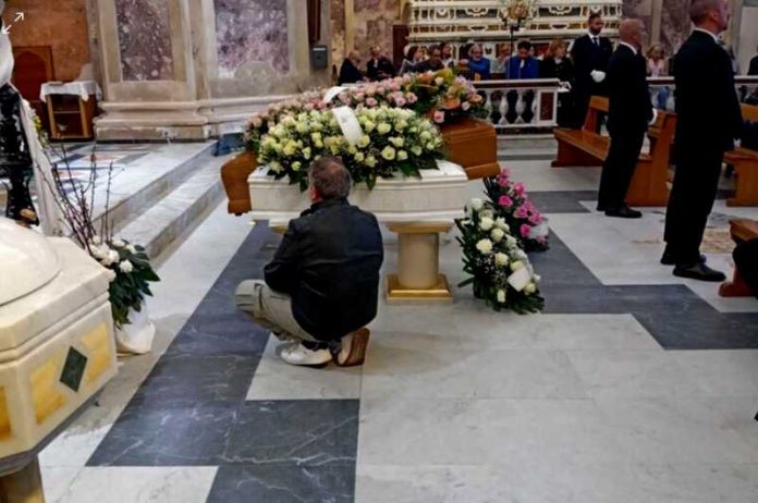 funerali anna e bambini catanzaro