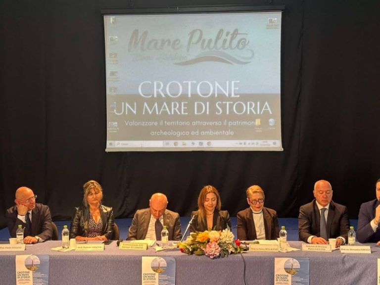 Crotone e il mare tra mito e profitto
