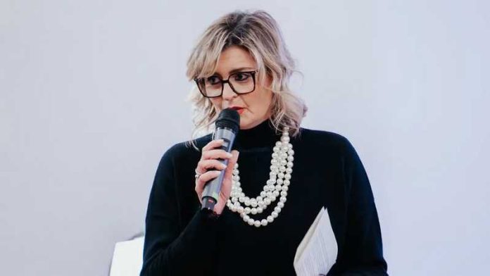 nicoletta perrotti castrolibero