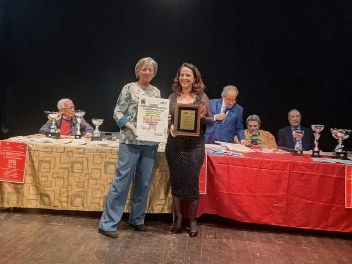 premio la biblioteca antonia flavio