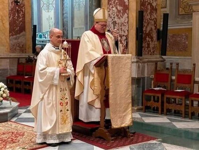 vescovo rossano divina misericordia