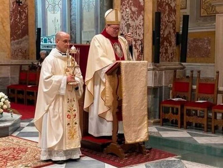 vescovo rossano divina misericordia