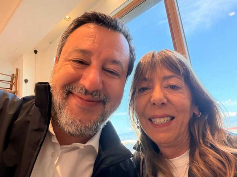 SELFIE MINASI SALVINI
