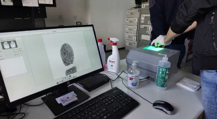 arresto impronte digitali polizia