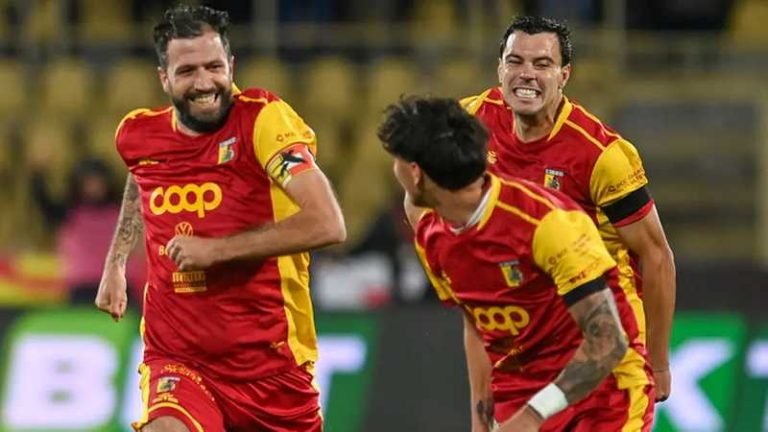 catanzaro calciio_esultanza giocatori