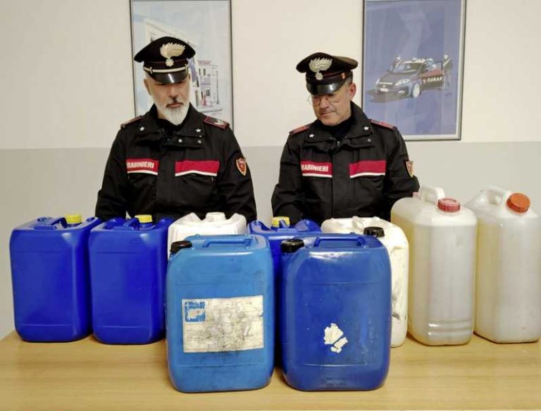 furto carburante simeri