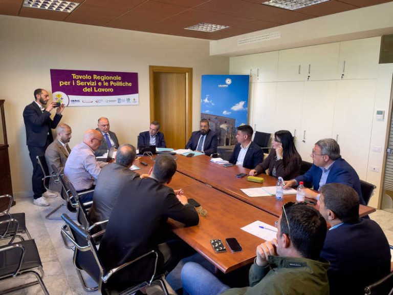 tavolo tis sindacati regione