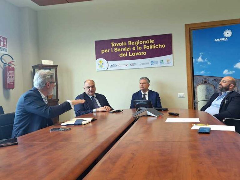 ugl precari regione calabria