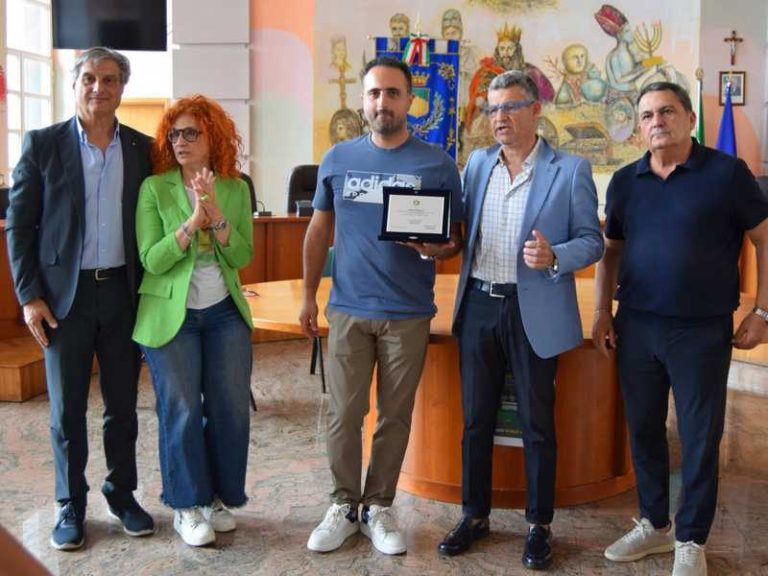 Achille Mignolo targa comune cosenza