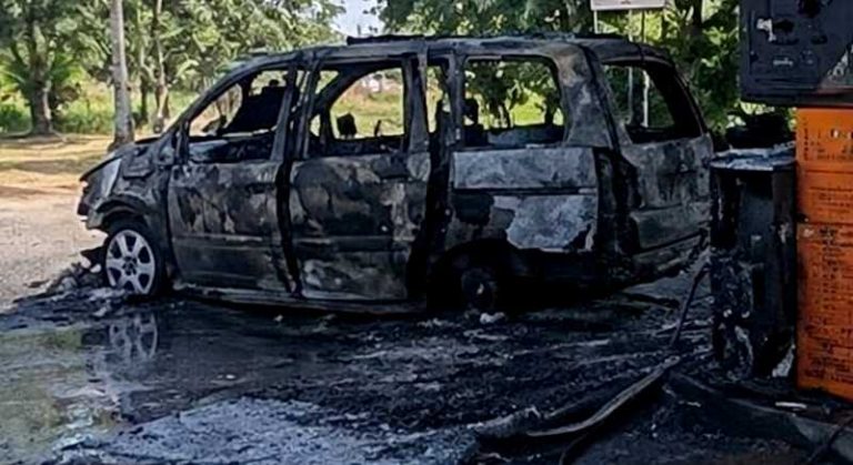 amendolara auto icendiata migranti