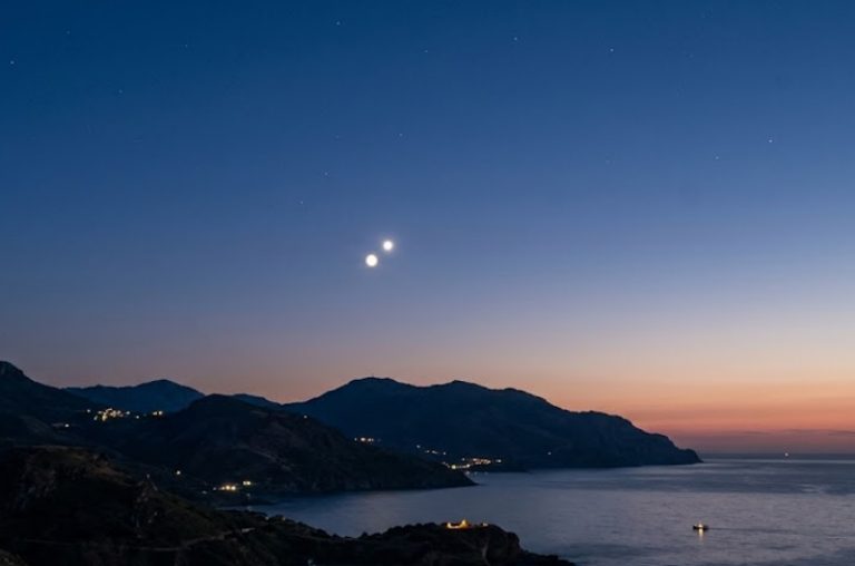 Il “Bacio Celeste” in cielo: Giove e Venere illuminano le notti di metà giugno