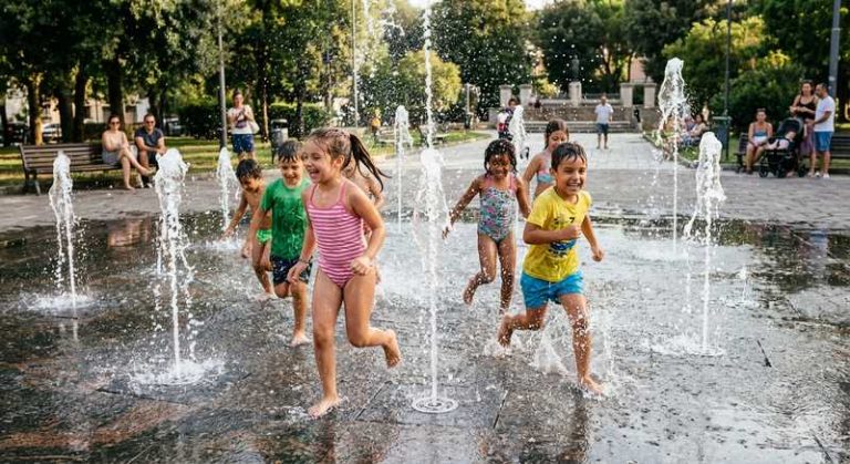bambini caldo estate