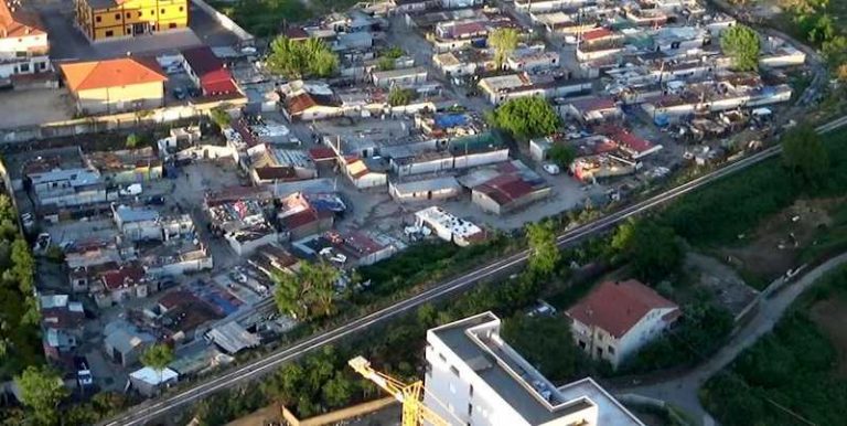 campo rom scordovillo lamezia terme