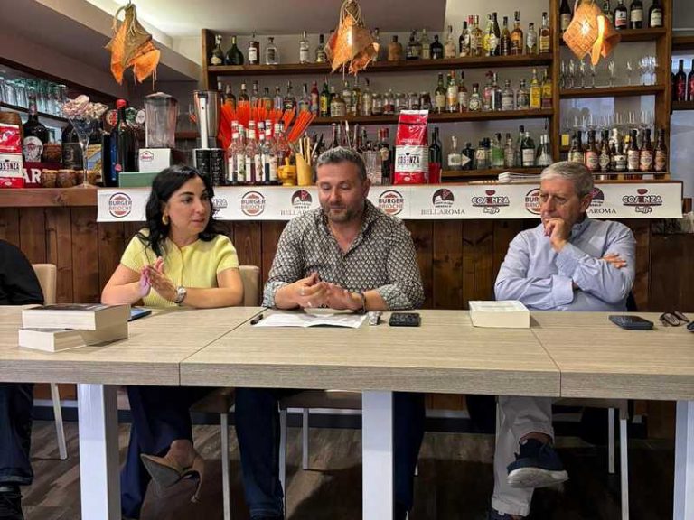 cosenza kafè presentazione libro