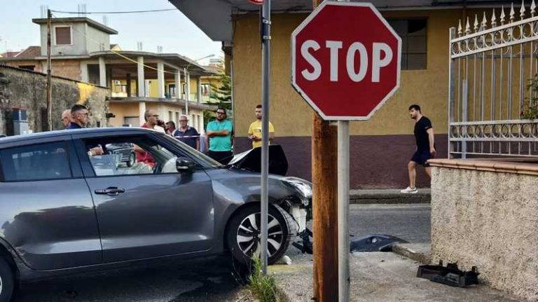 incidente ciro marina ambulanza