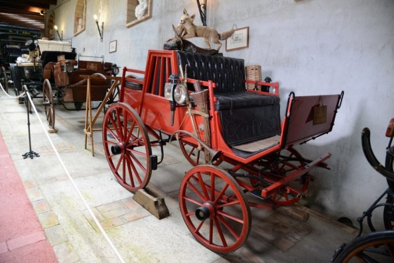 Il Museo delle Carrozze deve riaprire: l’appello per salvare un gioiello di Catanzaro