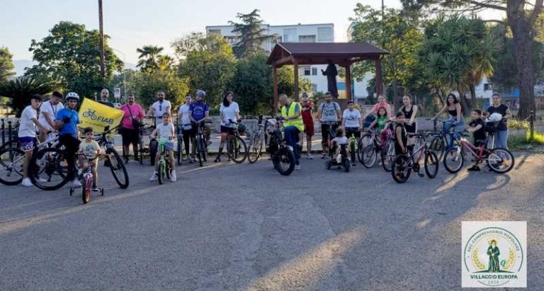 pedalata rende villaggio europa