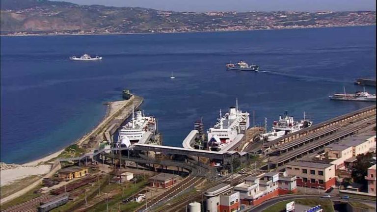porto villa san giovanni