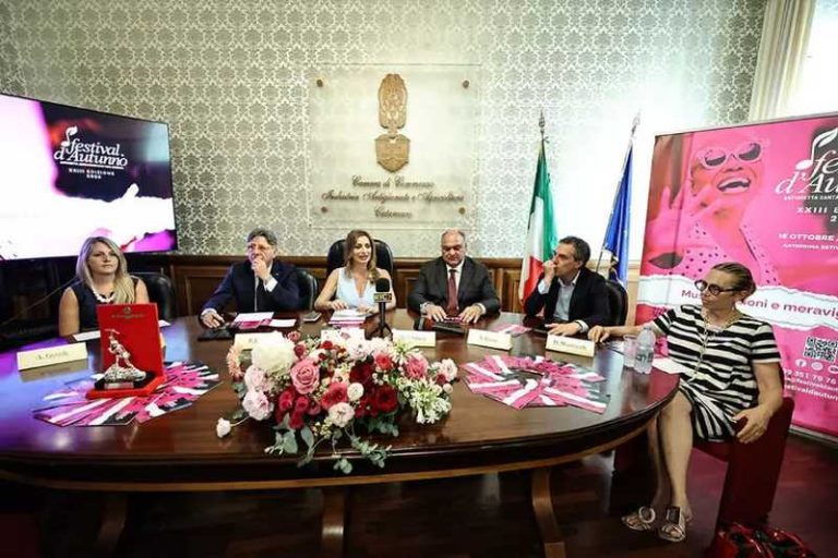 presentazione festival autunno catanzaro