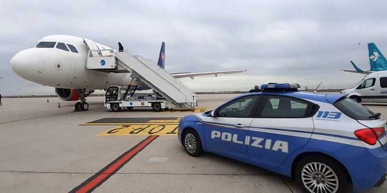 rimpatrio straniero polizia catanzaro