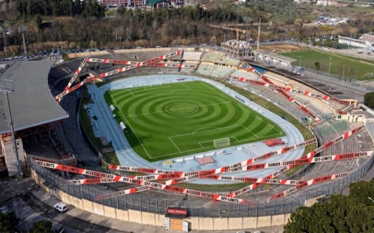 Senza società, senza risultati e ora senza stadio: il Cosenza Calcio in esilio