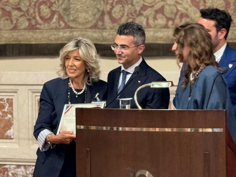AMARELLI-PREMIO