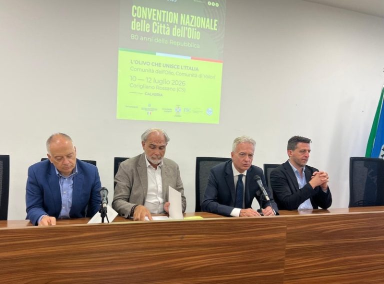 La Calabria diventa capitale delle eccellenze: prima l’olio a Corigliano-Rossano, poi il grande vino a Sibari