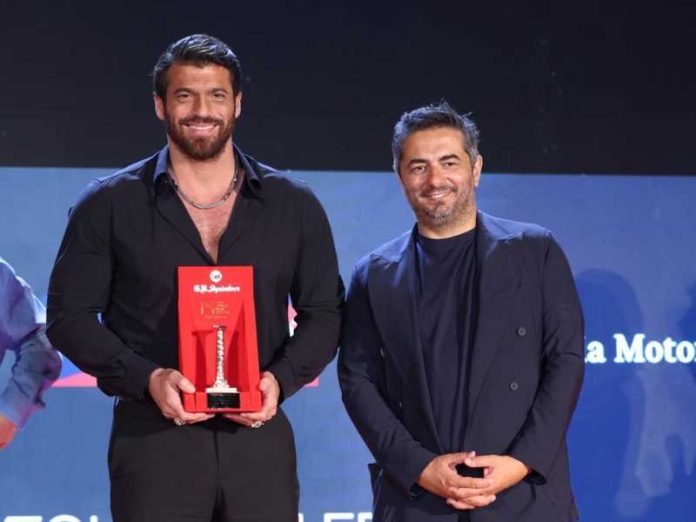 can yaman e casadonte