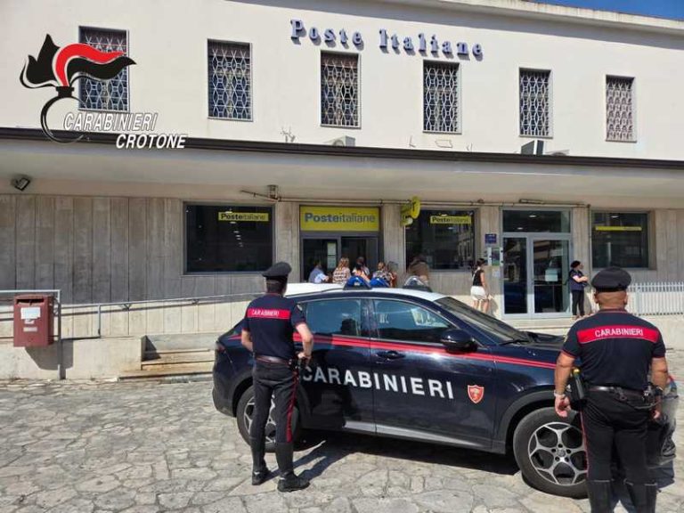 carabinieri poste crotone