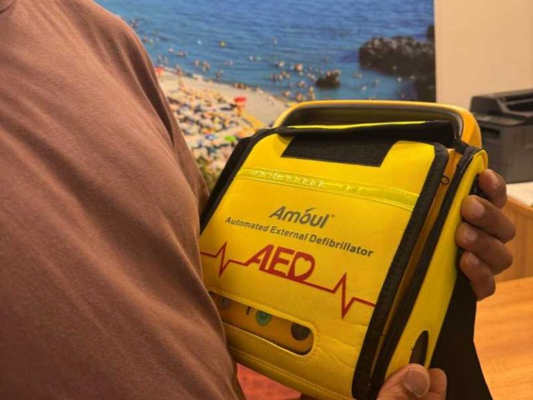 defibrillatore spiagge scalea