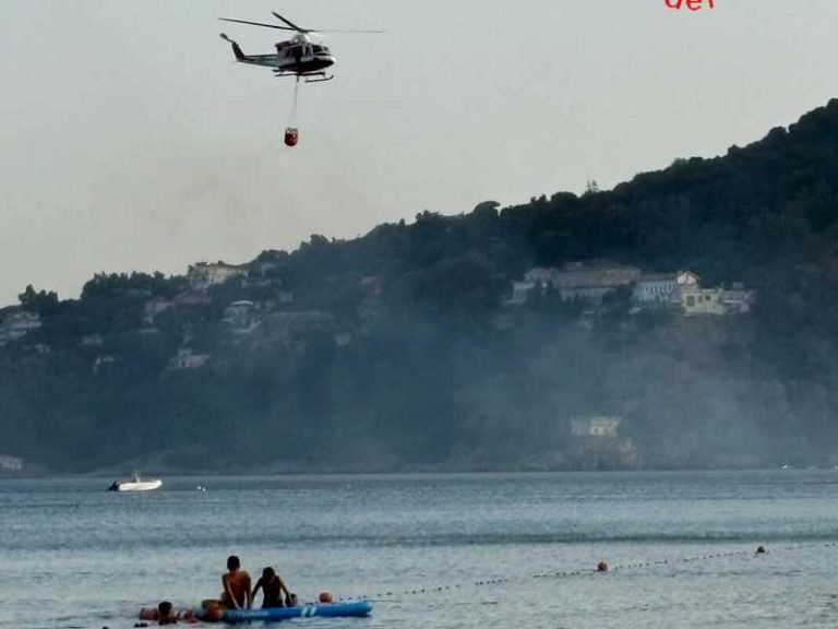 elicottero incendio copanello