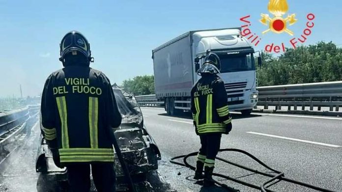 incendio auto falerna lamezia