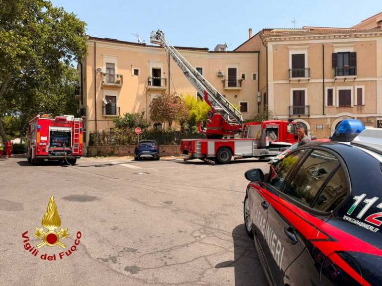 incendio condizionatore crotone