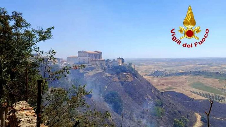 incendio strongoli