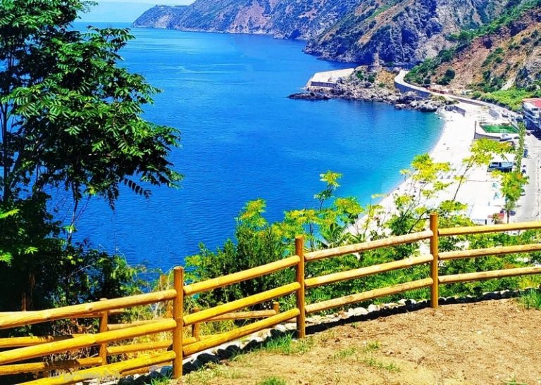 Il paradosso delle vacanze calabresi: perché si parte anche quando si vive in un paradiso