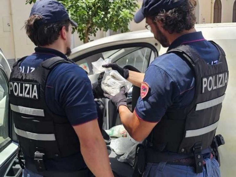 polizia crotone hashish