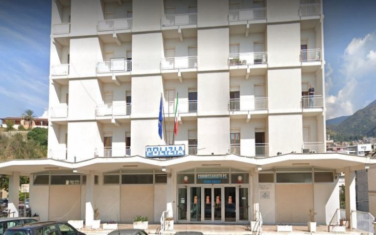 Ladro svaligia una abitazione a Paola, beccato in flagranza ed arrestato