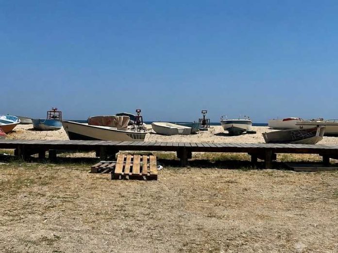 porto a secco schiavonea
