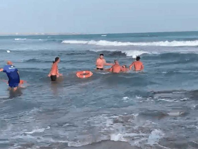 salvataggio bagnanti le castella