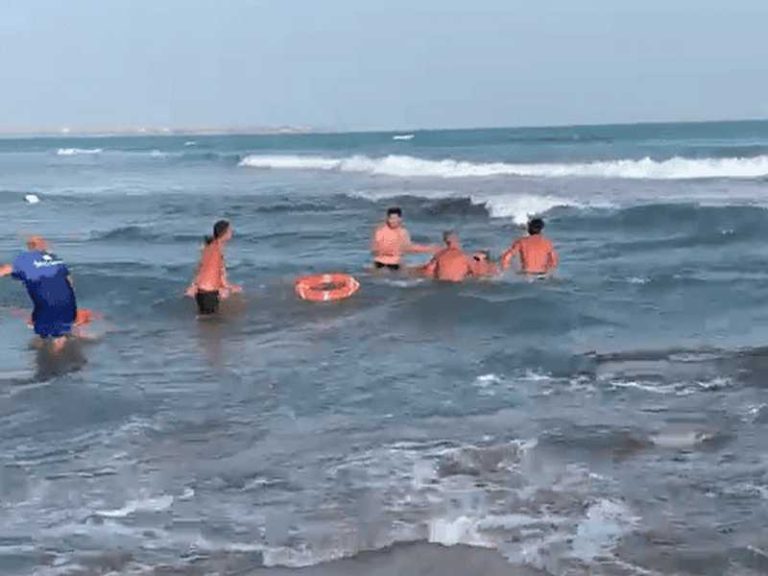 salvataggio bagnanti le castella